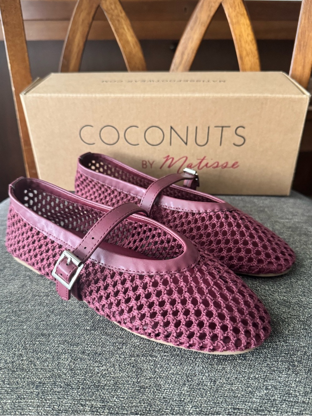 Coconuts by Matisse "Nolita" Mesh Woven Mary Jane Ballet Flats 7 burgundy wine - Picture 13 of 13